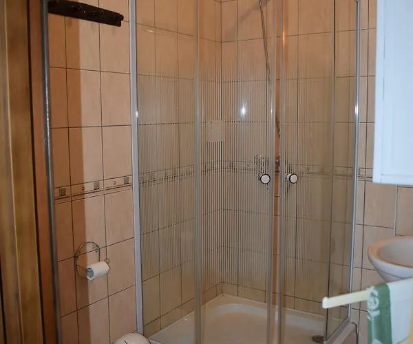 Bella מלון דירות 3*