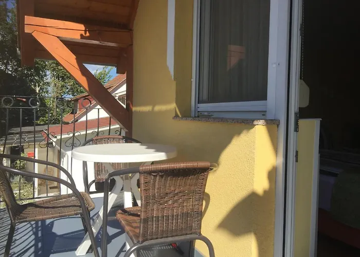 Bella מלון דירות 3*